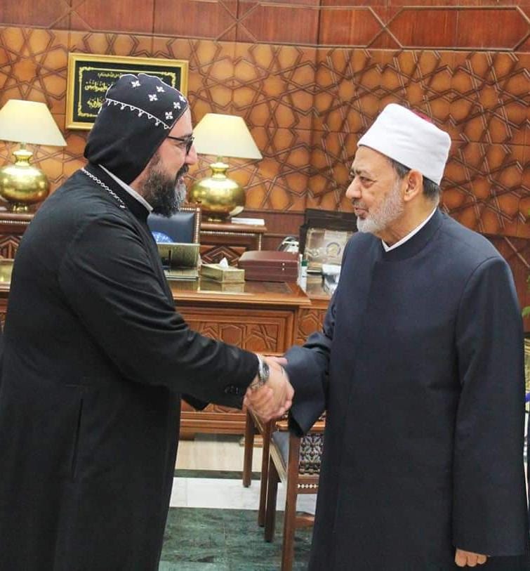 ربان الكنيسة السريانية الأرثوذكسية في مصر يهنئ شيخ الأزهر بحلول شهر رمضان المبارك​