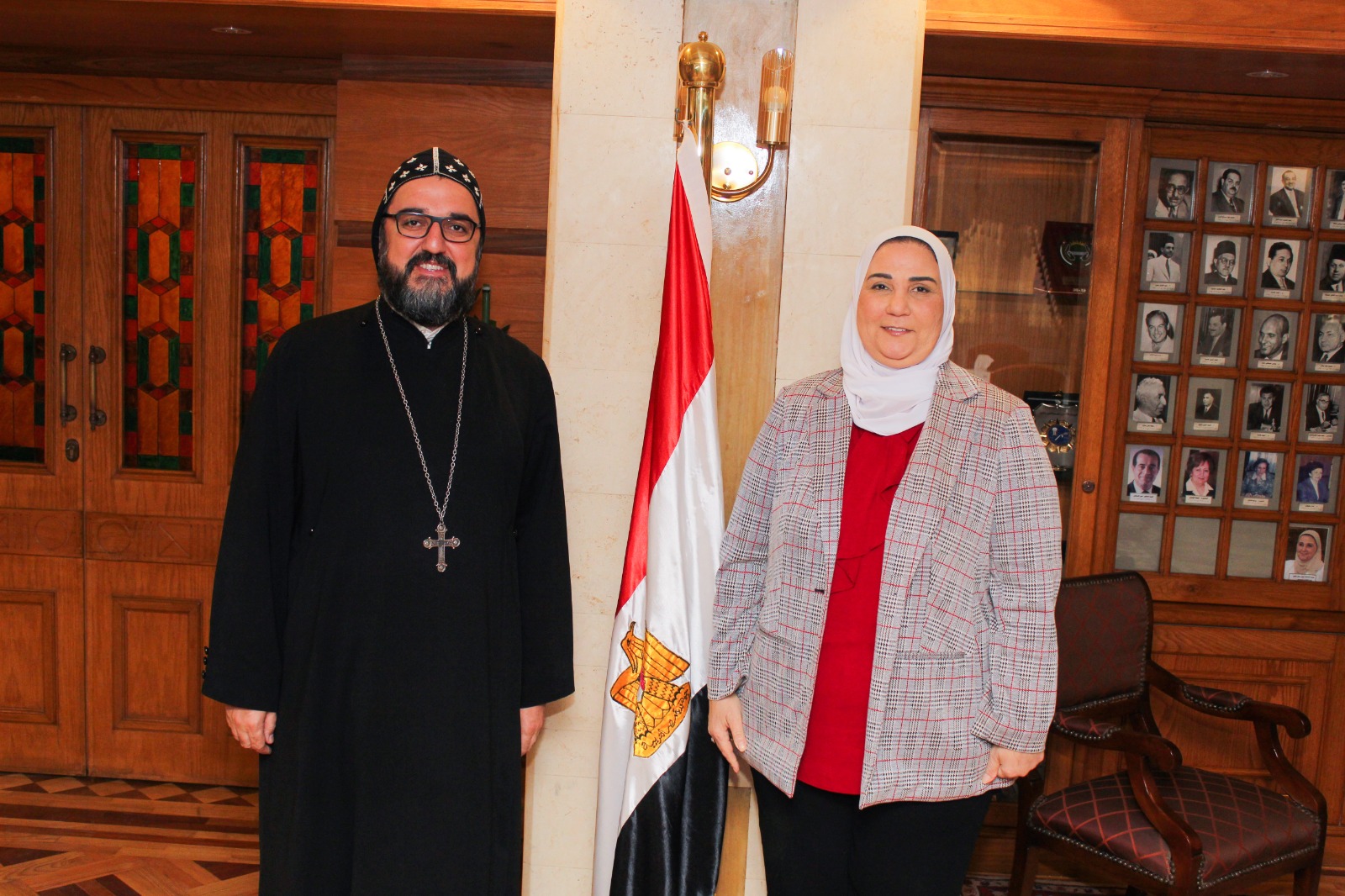 ربان الكنيسة السريانية الأرثوذكسية في مصر يزور وزيرة التضامن الاجتماعي