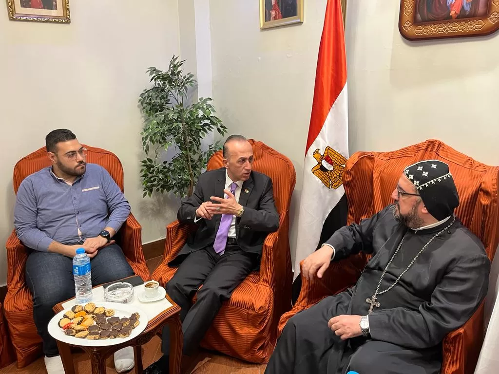 ربان الكنيسة السريانية الأرثوذكسية في مصر يستقبل رئيس المجلس الأعلى للشباب الفلسطيني