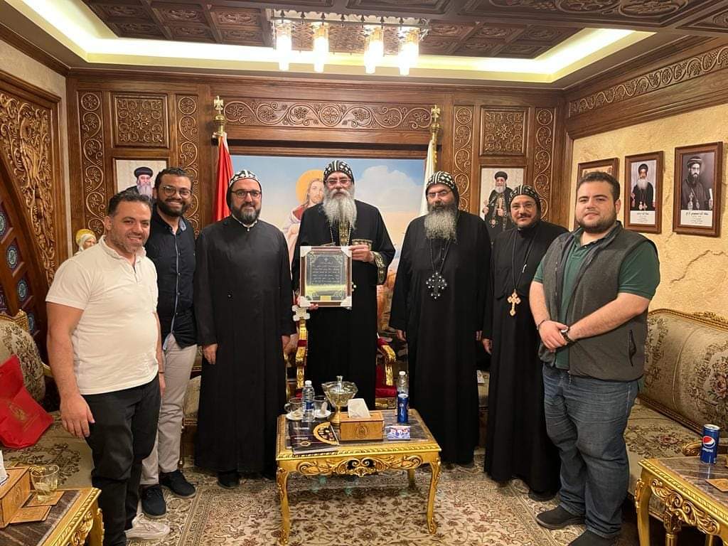 ربان الكنيسة السريانية الأرثوذكسية في مصر يزور مطران القدس للأقباط الأرثوذكس
