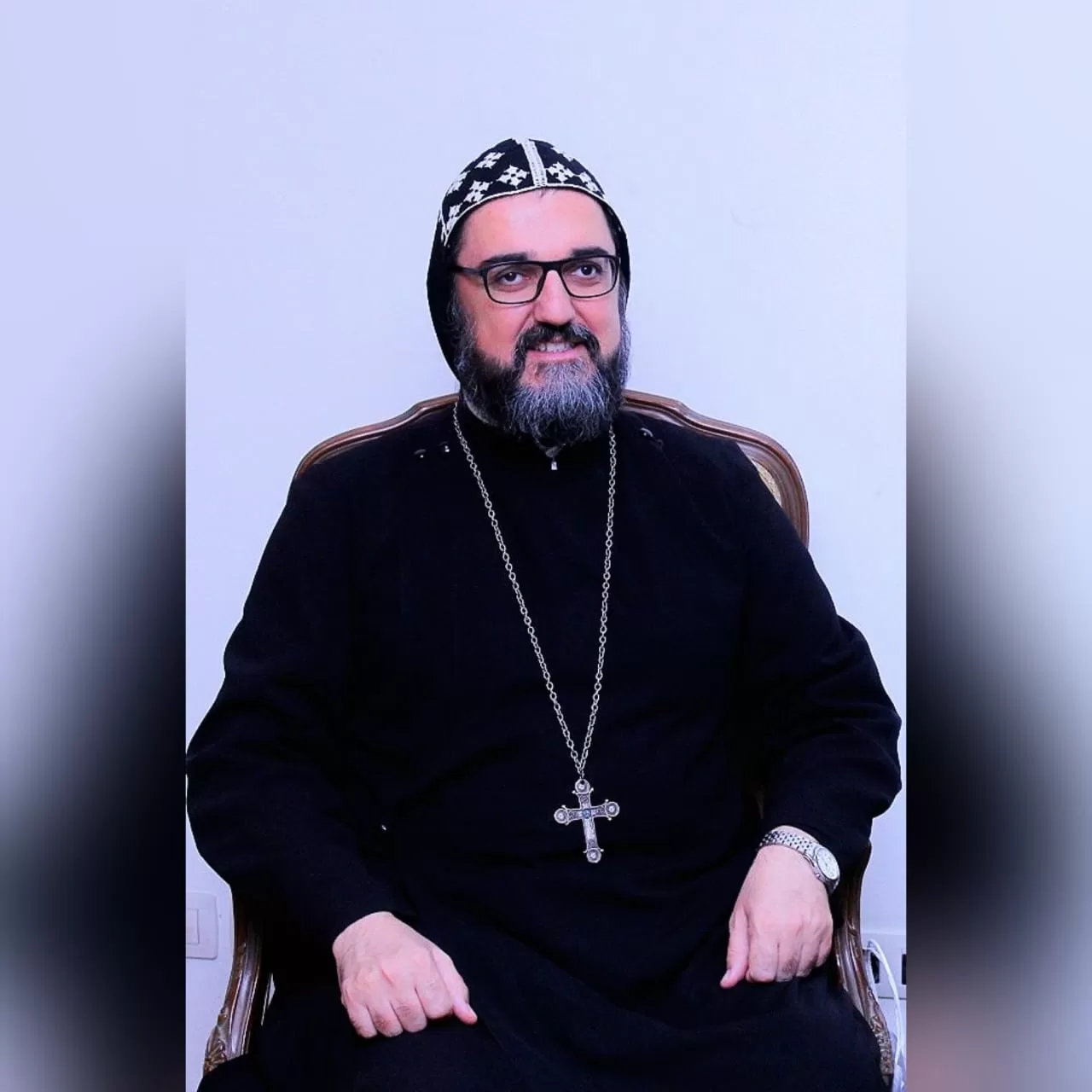 ربان الكنيسة السريانية الأرثوذكسية في مصر يعلن "نعم نحو المشاركة الإيجابية"