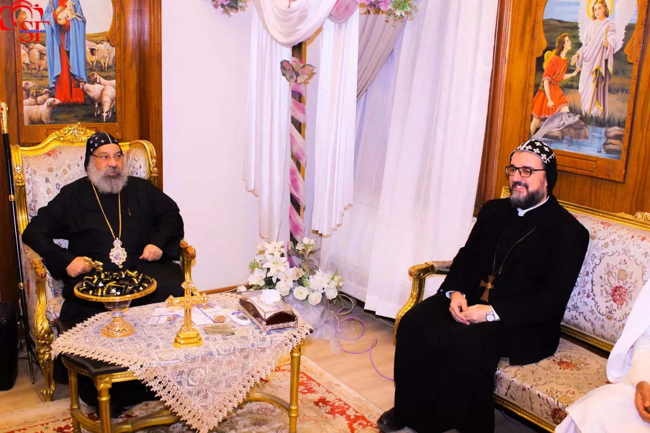 ربان الكنيسة السريانية الأرثوذكسية في مصر يشارك بحفل ألحان العائلة الأرثوذكسية الشرقية