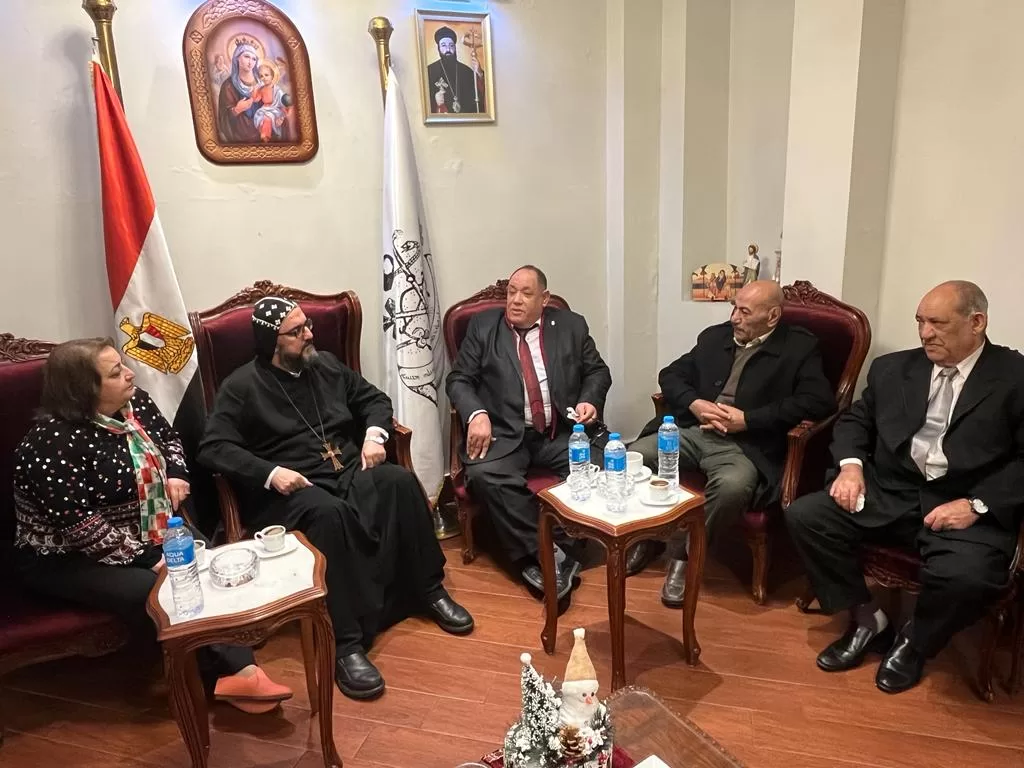ربان الكنيسة السريانية الأرثوذكسية في مصر يستقبل قيادات حزب الوفد للتهنئة بعيد الميلاد المجيد