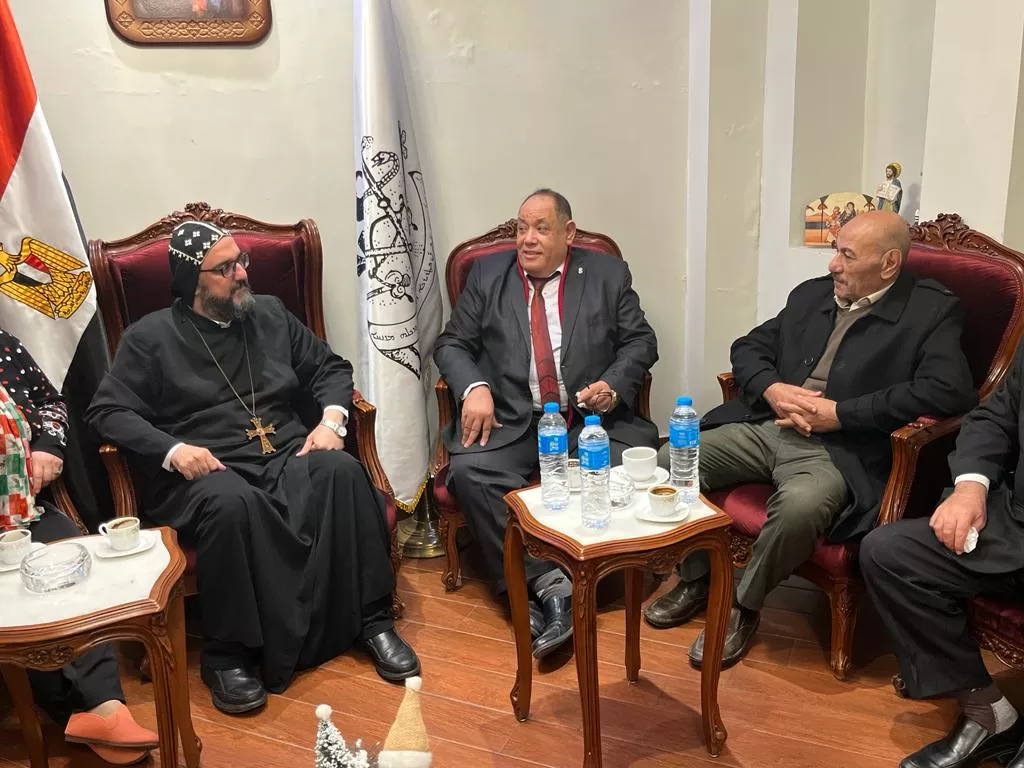 ربان الكنيسة السريانية الأرثوذكسية في مصر يستقبل وفداً من وزارة الأوقاف المصرية