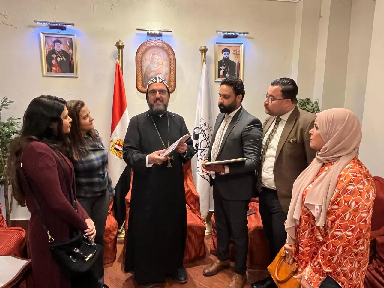 ربان الكنيسة السريانية الأرثوذكسية في مصر يستقبل المجلس التنفيذي لحزب المحافظين