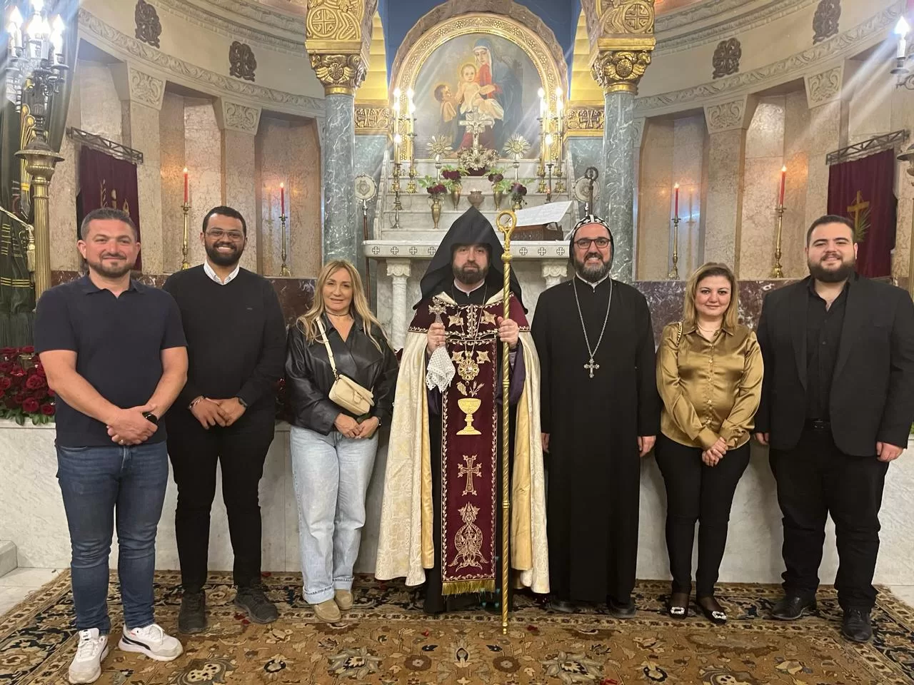 ربان الكنيسة السريانية الأرثوذكسية في مصر يهنئ الكنيسة الرسولية الأرمنية الشقيقة بعيد القيامة المجيد